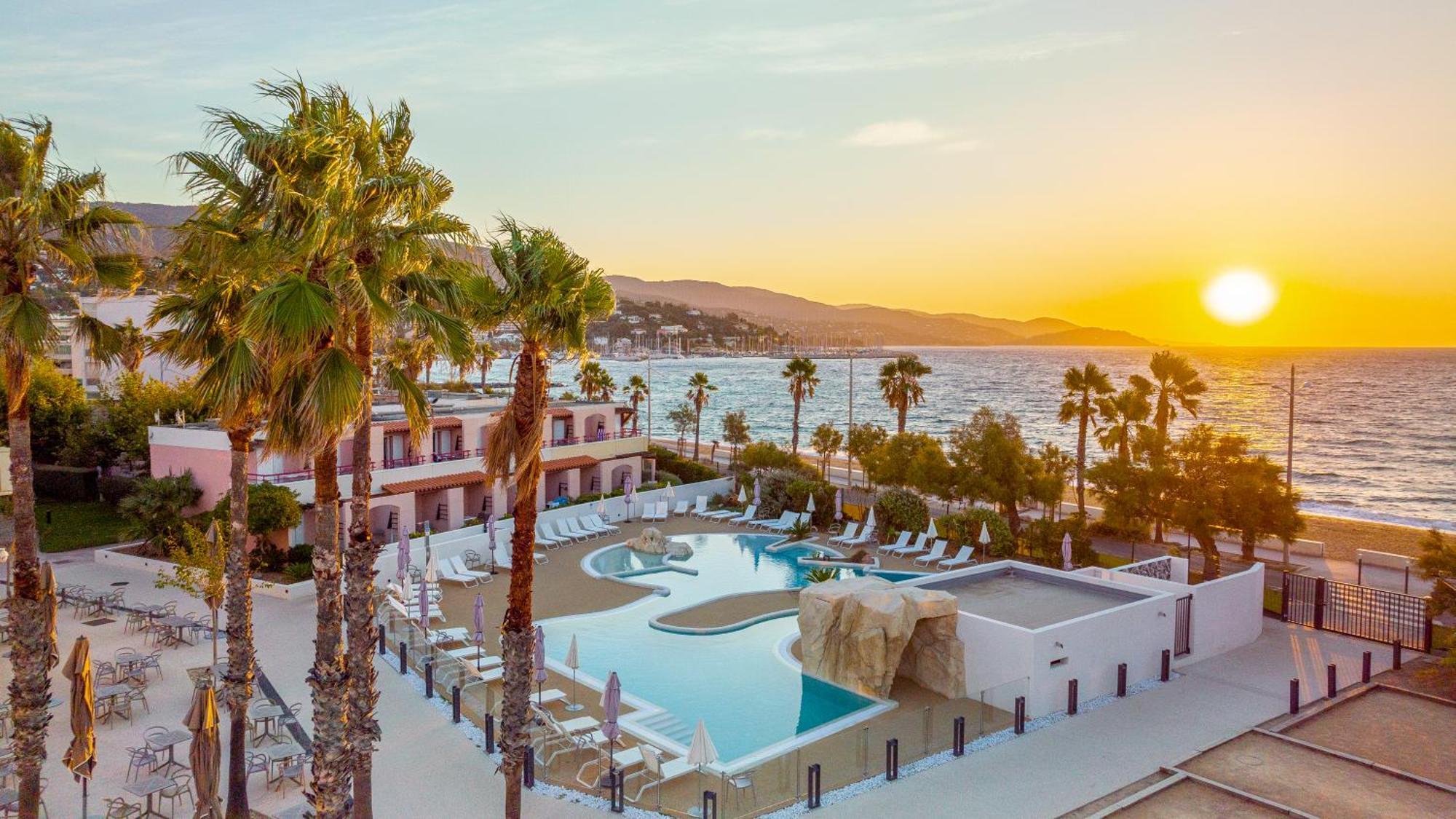 Kaliope Hotel & Residence By Oustal Del Mar Le Lavandou Exterior photo